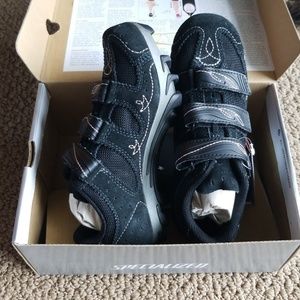 Specialized women's bicycle shoes in black suede